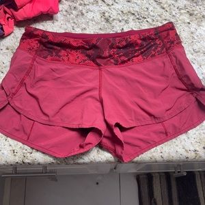 red lulu lemon speed shorts size 4